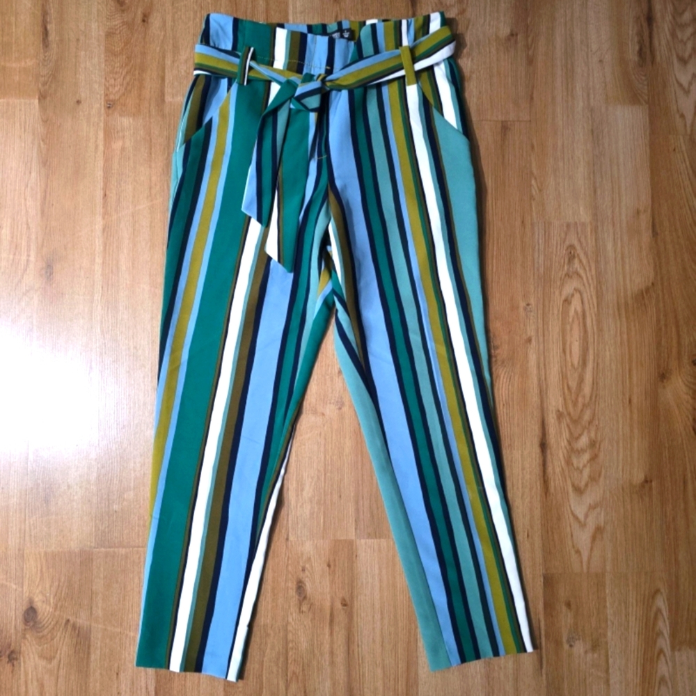 7TH AVENUE NEW YORK AND COMPANY THE MADIE PANTS Size 8